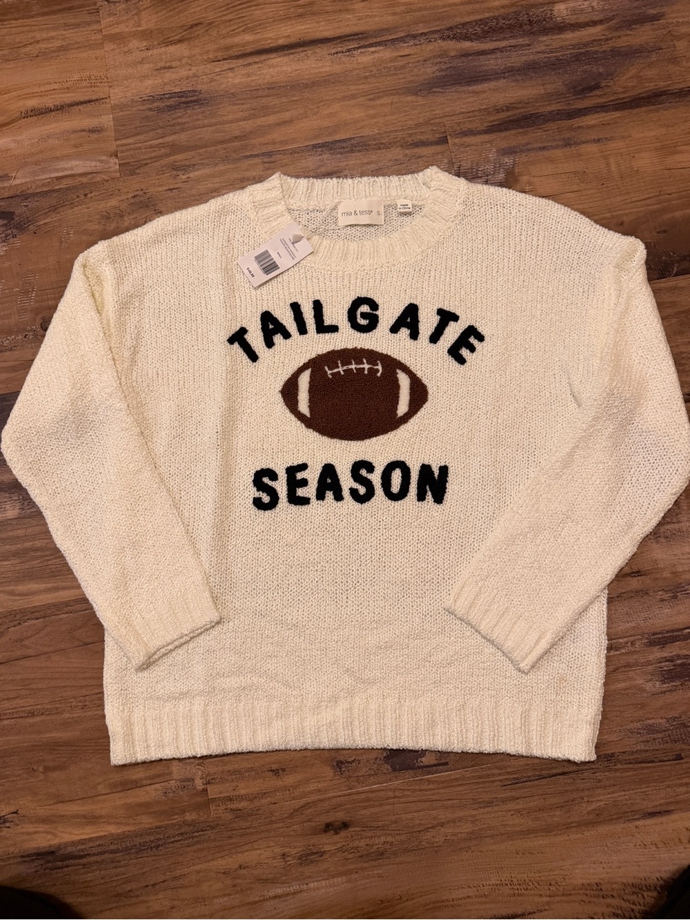 Cream "Tailgate Season" Sweater small 0095